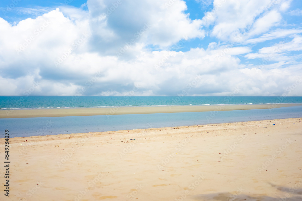 A beautiful scenery of blue sea, white sand and quiet beach at Hua Hin always attracts tourists.
