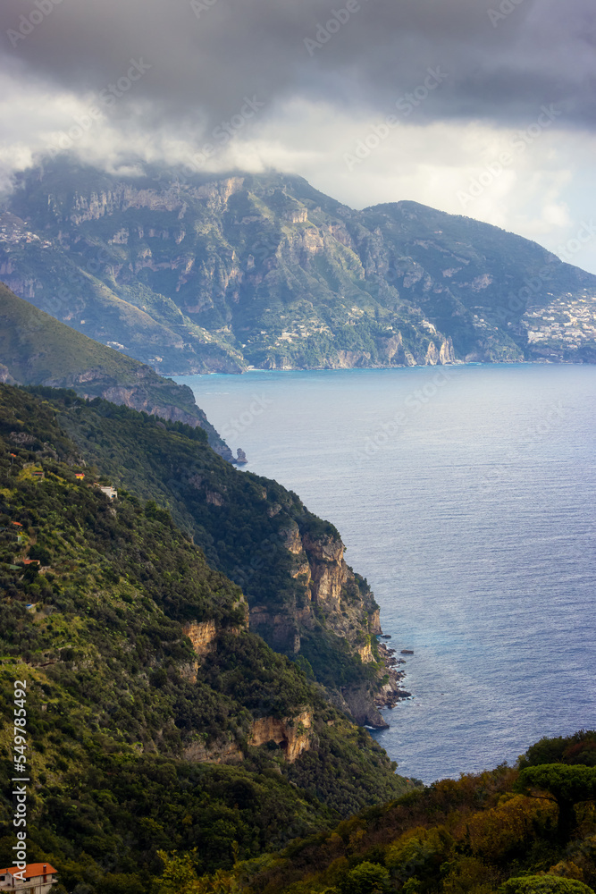 Obraz premium Rocky Cliffs and Mountain Landscape by the Tyrrhenian Sea. Amalfi Coast, Italy. Nature Background.