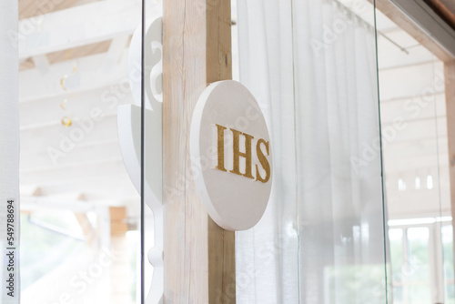 Catholic symbol on a white circle