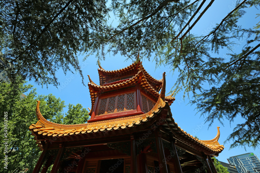 Naklejka premium The roof of the gurr - Chinese Garden of Friendship, Sydney, Australia