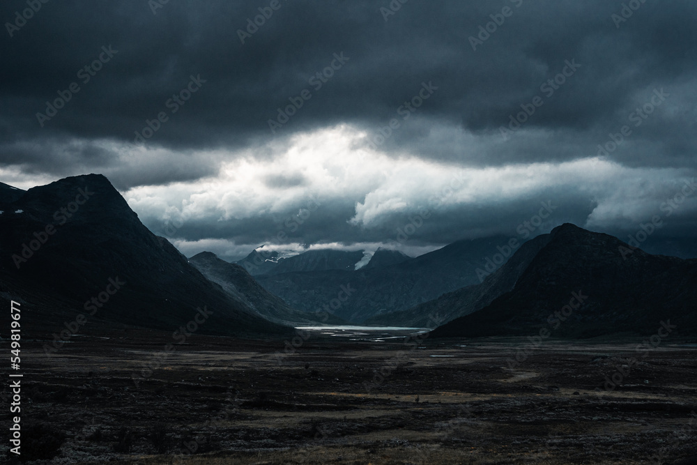 Dramatische Wolken in Jotunheimen, Norwegen Dramatische Wolken in Jotunheimen, Norwegen