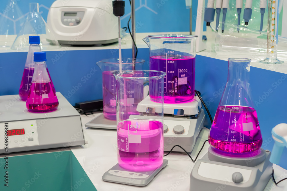 mixer stirrers with fast moving stir bar for mixing purple