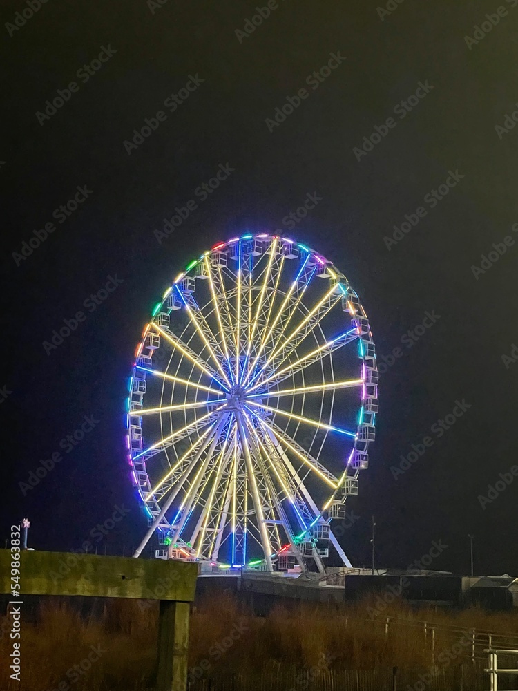 Ferris wheel in the night