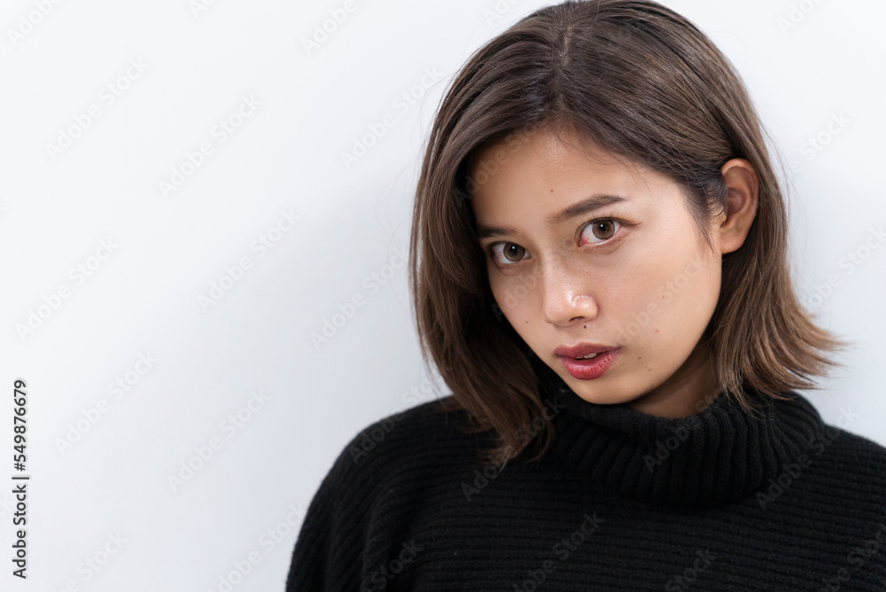 クールな女性 クールな女性