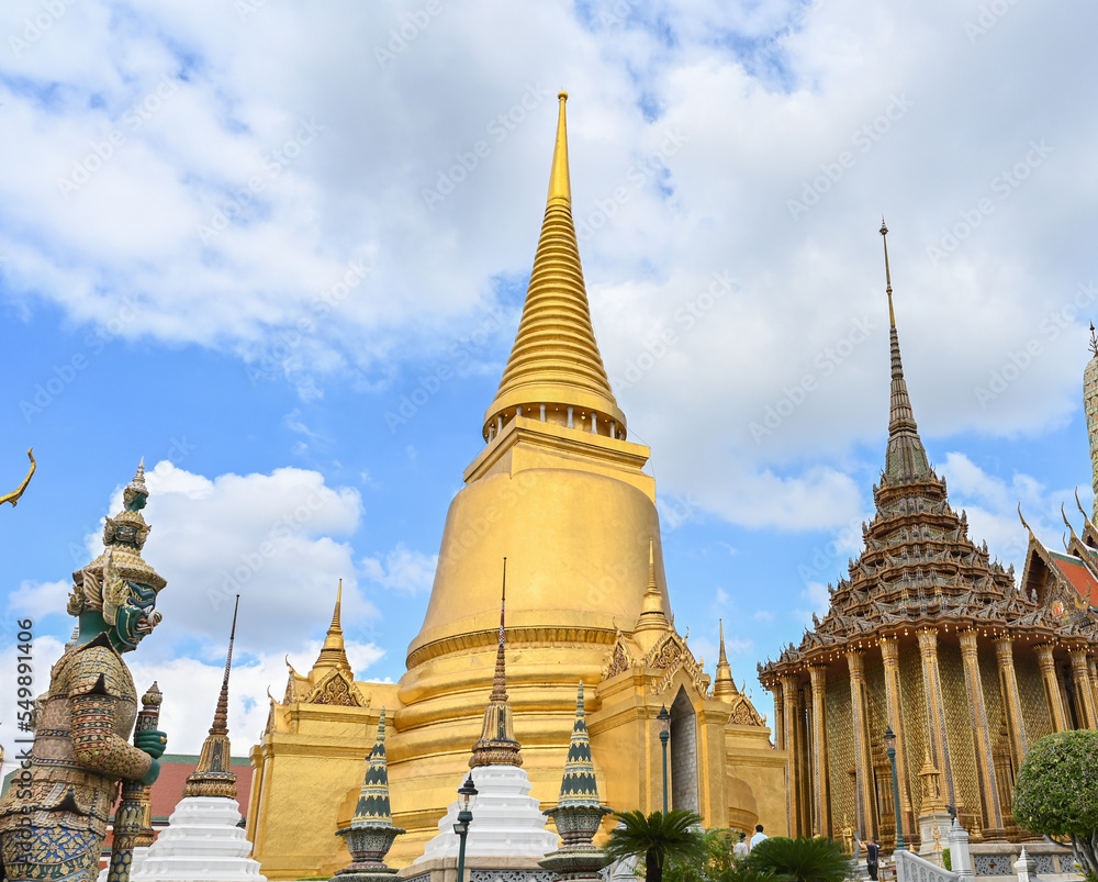 Fototapeta premium Temple of the Emerald Buddha, Wat Phra KaewBangkok, Thailand,one of Bangkok's most famous tourist sites, Emerald Buddha.