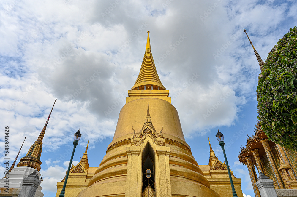 Naklejka premium Temple of the Emerald Buddha, Wat Phra KaewBangkok, Thailand,one of Bangkok's most famous tourist sites