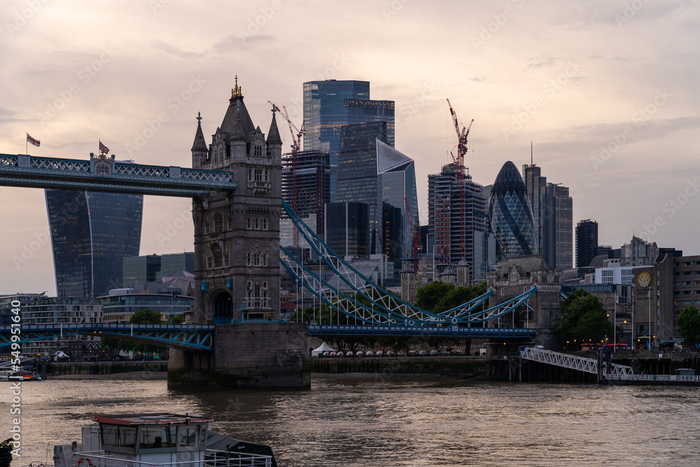 Obraz premium Tower Bridge And The City Of London at Sunset, London, England, United Kingdom,