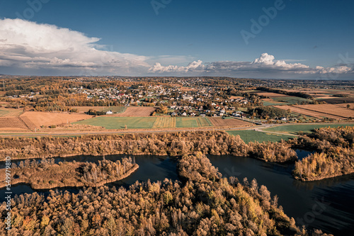 Suchy zbiornik przeciwpowodziowy, Polder Buków panorama z lotu ptaka jesienią z okolic wsi Bluszczów w gminie Gorzyce na Śląsku w Polsce