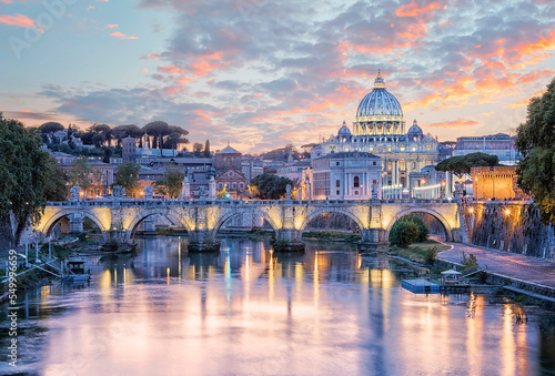 Obraz na plátně The city of Rome at sunset