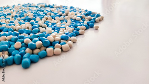 cassia seed sand with colour of blue and white for sensory play kids