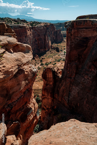 high view from rock climbers in desert © Christian