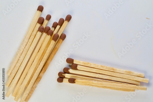 substrate; background; table surface; wood; texture; pattern; picture; background picture; gradient; toothpicks; pieces of wood; wood; twigs; sticks; bamboo sticks; bamboo toothpicks; bamboo; matches