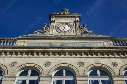 Neo-classical style Town hall of Laon (Hotel de Ville, Marie, from 1838) located on Place du General Leclerc. Laon, Aisne, France.