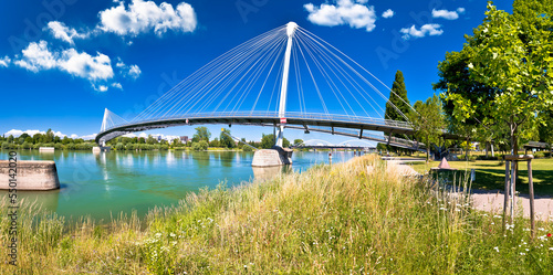 Fototapeta Naklejka Na Ścianę i Meble -  Passerelle des Deux Rives bridge over Rhine river connecting Germany and France