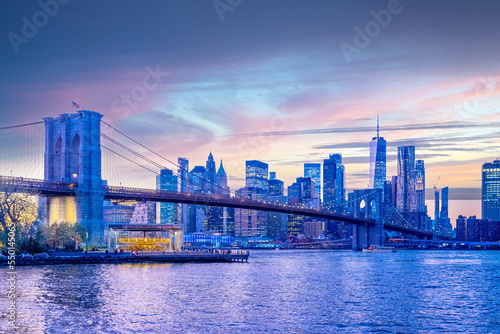 Fototapeta Naklejka Na Ścianę i Meble -  Brooklyn Bridge at Sunset