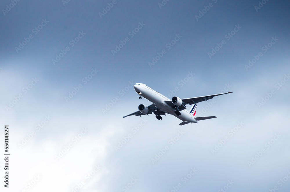 Fototapeta premium Boeing-777-300 