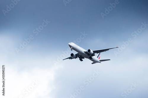Fototapeta Naklejka Na Ścianę i Meble -  Boeing-777-300 
