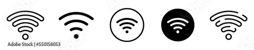 Conjunto de iconos de wifi. Conexión a internet. Concepto de red inalámbrica. Wifi de diferentes estilos. Ilustración vectorial