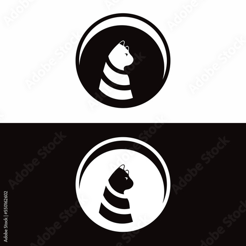 Circle black and white cat animal logo design . icon logo . silhouette logo 