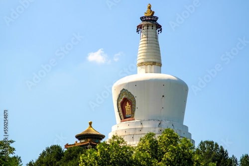 Fototapeta White Tibetan stupa at Beihai Park, Beijing, China