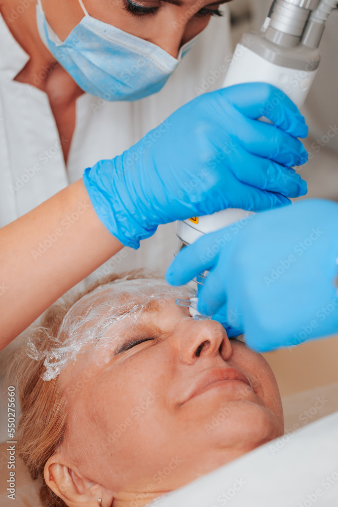 Fractional laser resurfacing is a unique technique for skin rejuvenation - laser resurfacing removes micro-sections of old skin with the subsequent formation of new young and healthy skin Fractional laser resurfacing is a unique technique for skin rejuvenation - laser resurfacing removes micro-sections of old skin with the subsequent formation of new young and healthy skin