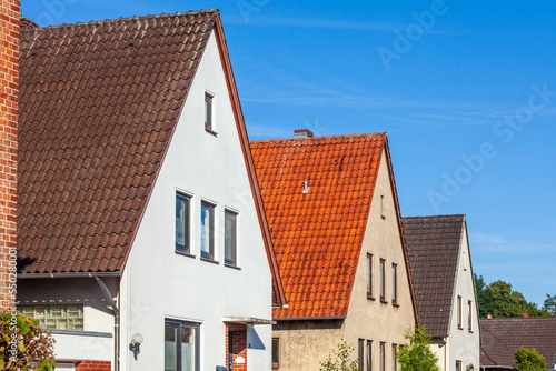 Wohnhäuser, Einfamilienhäuser, Wohngebäude, Osterholz-Scharmbeck, Niedersachsen, Deutschland © detailfoto