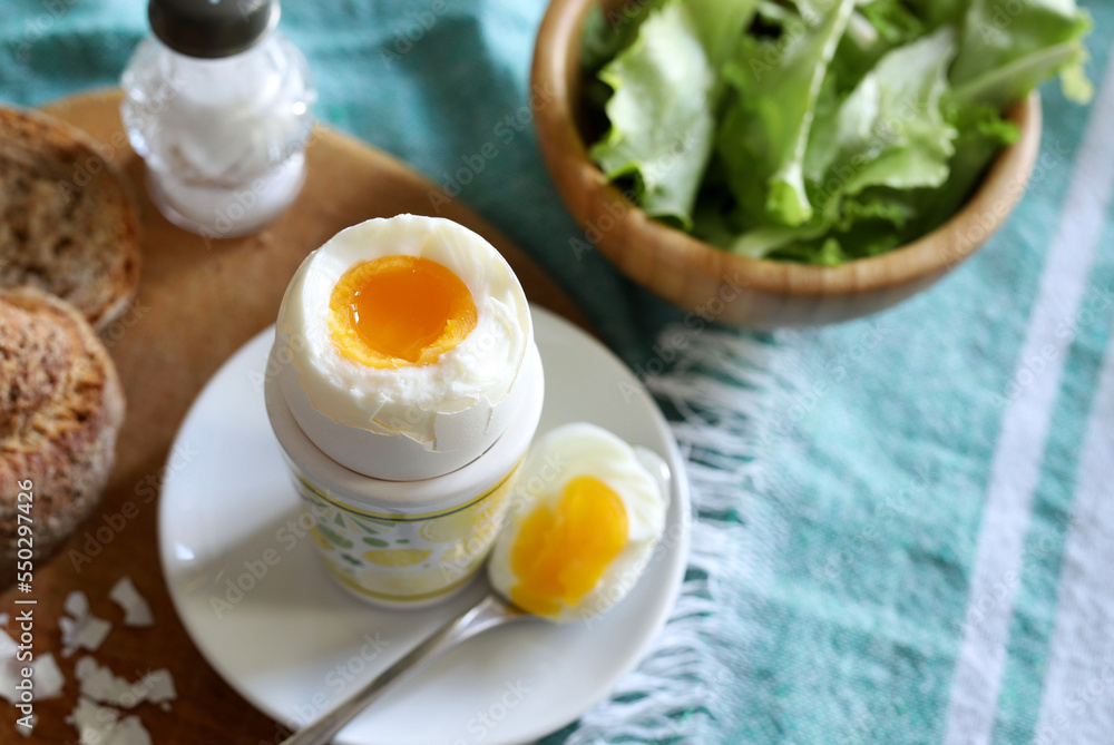 Set Portauovo In Acciaio Inox Per Uova Sode - 6 Pezzi Per Colazione Elegante - Foto 10