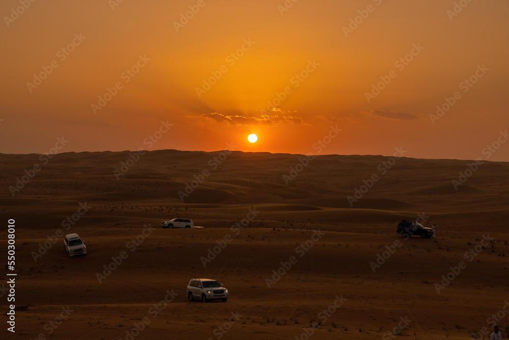 Fototapeta premium Dune Bashing during sunset