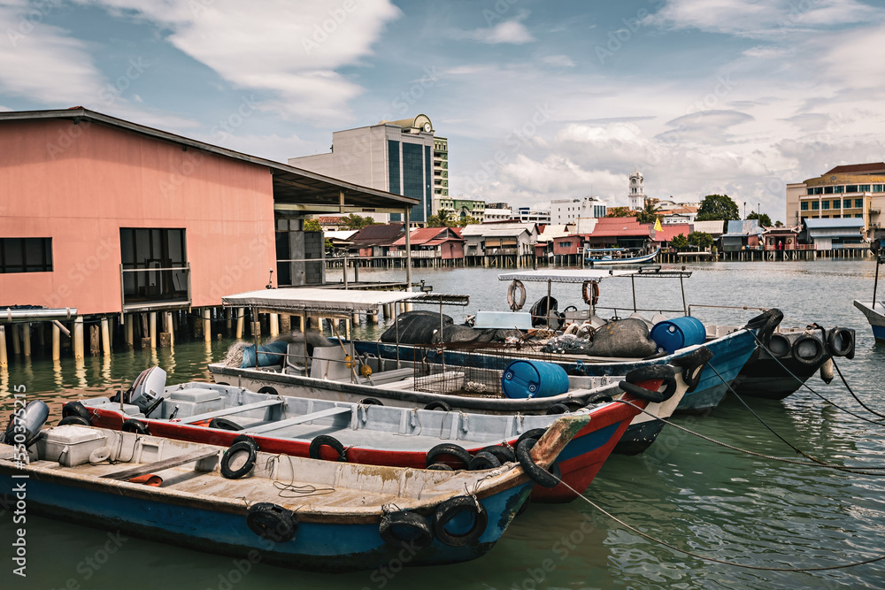Fototapeta premium architect, architecture, asia, asian, attraction, Boardwalk, boat, building, capital, chew, chew jetty, chinese, clan, fisherman, fishing, fishing boats, George, george town, georgetown, harbor, herit
