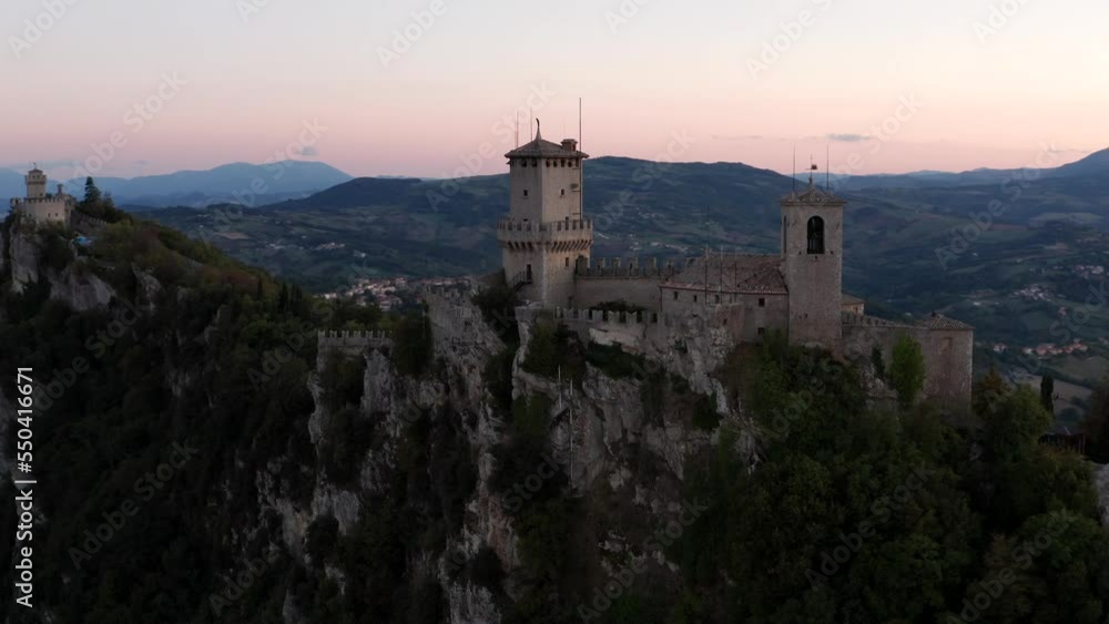 Republik San Marino (Repubblica di San Marino), Enklave in Italien, Festung. Luftaufnahmen mit Drohne Republik San Marino (Repubblica di San Marino), Enklave in Italien, Festung. Luftaufnahmen mit Drohne
