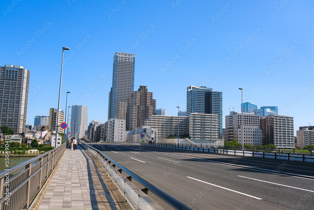 東京都中央区 佃大橋と月島の街並み