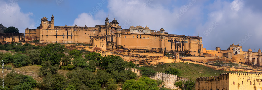 Φωτογραφία Panorama of historic Amber fort in Jaipur city built in year 967 AD, Rajasthan,