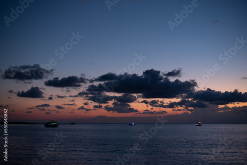 Fototapeta Naklejka Na Ścianę i Meble -  sunset over the sea