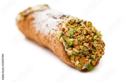 Tableau sur toile Tipico cannolo siciliano con ricotta e pistacchi, tradizionale dessert italiano
