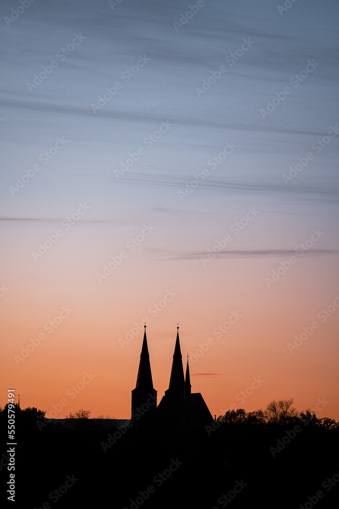 Obraz premium Duderstadt in der Abenddämmerung
