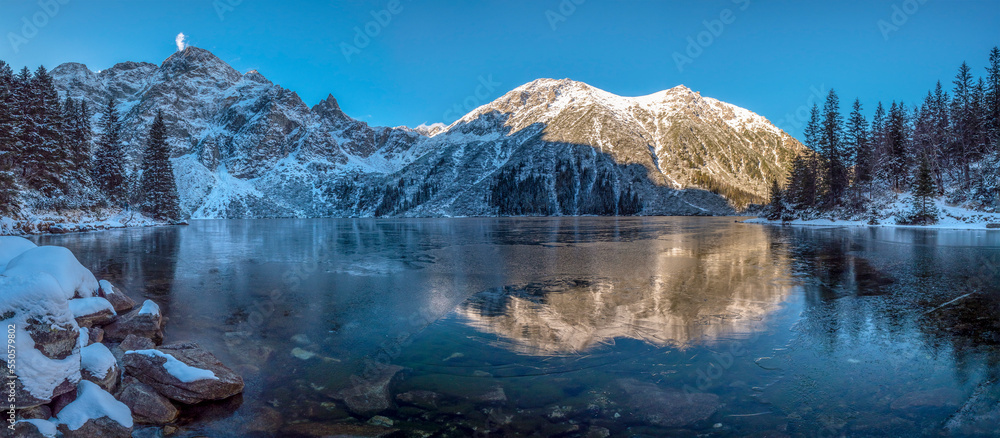 Obraz premium Panorama Morskie Oko Widok na Miedziane i Opalony Wierch