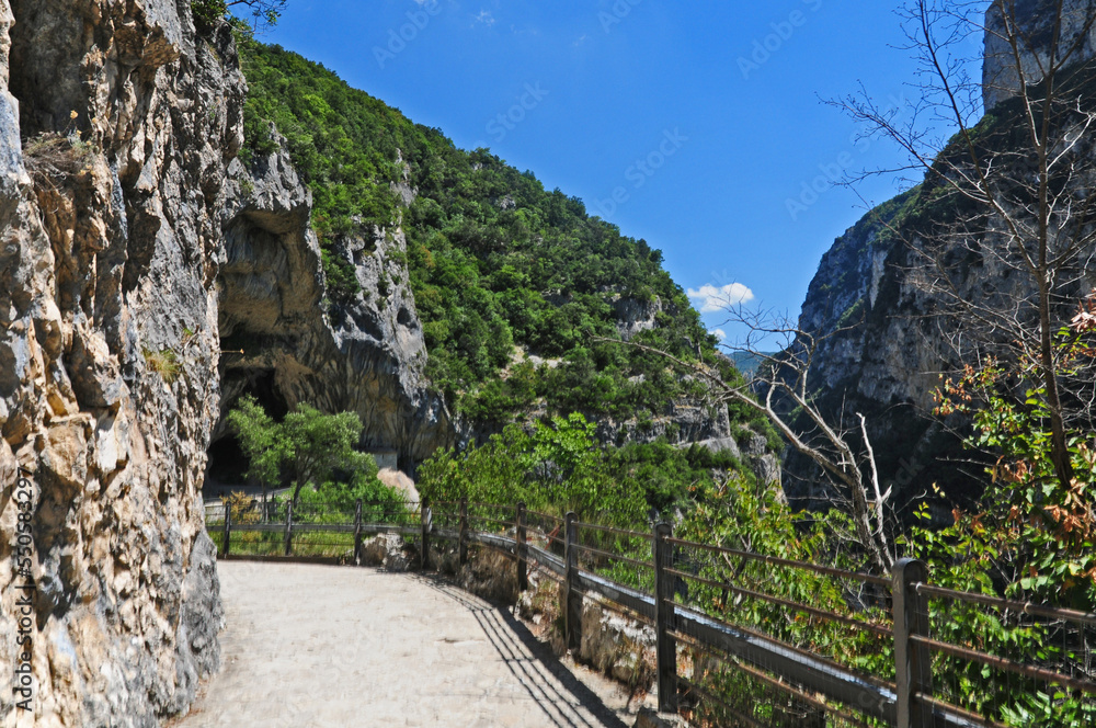 Fototapeta premium La gola di Frasassi - Genga nelle Marche