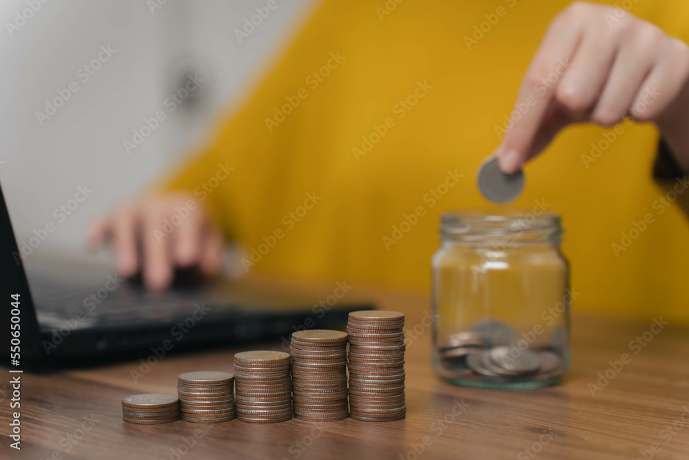 Savings from doing business. Saving money for emergency investments and future investments. Savings from doing business. Saving money for emergency investments and future investments.