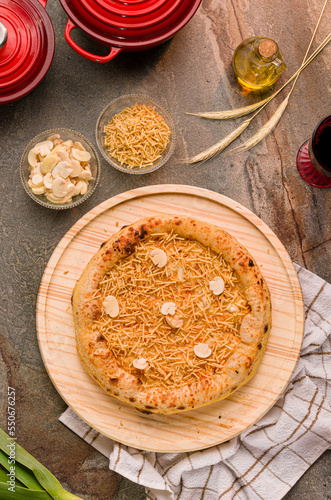 Fotos para cardápio pizzaria gourmet fundo de madeira, foodstyling gastronomia, fotografia de comida, pizzas artesanais photo