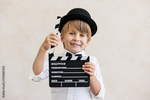 Child pretend to be a director © Sunny studio