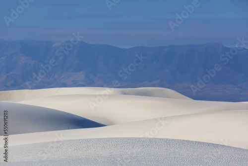 White sand dunes © Galyna Andrushko