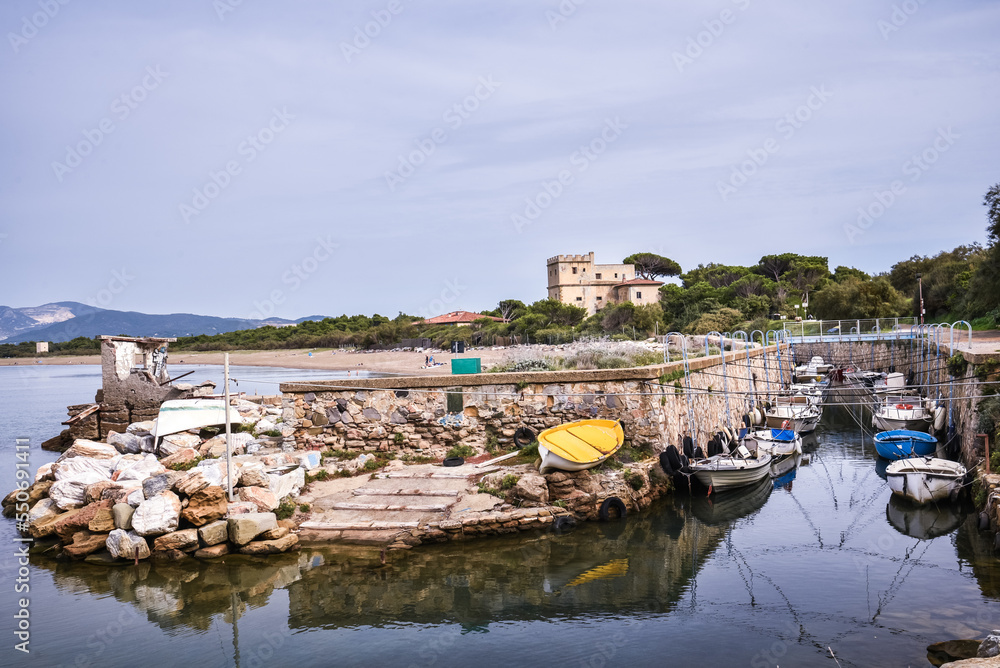 Fischerhafen , Molo stellino,  in der Toskana bei Baratti