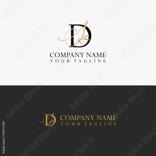 The initials of the D and S cursive logo are luxurious and simple.