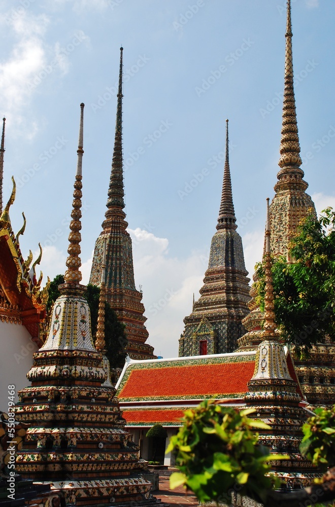 Fototapeta premium バンコク最古の寺院 ワット・ポー