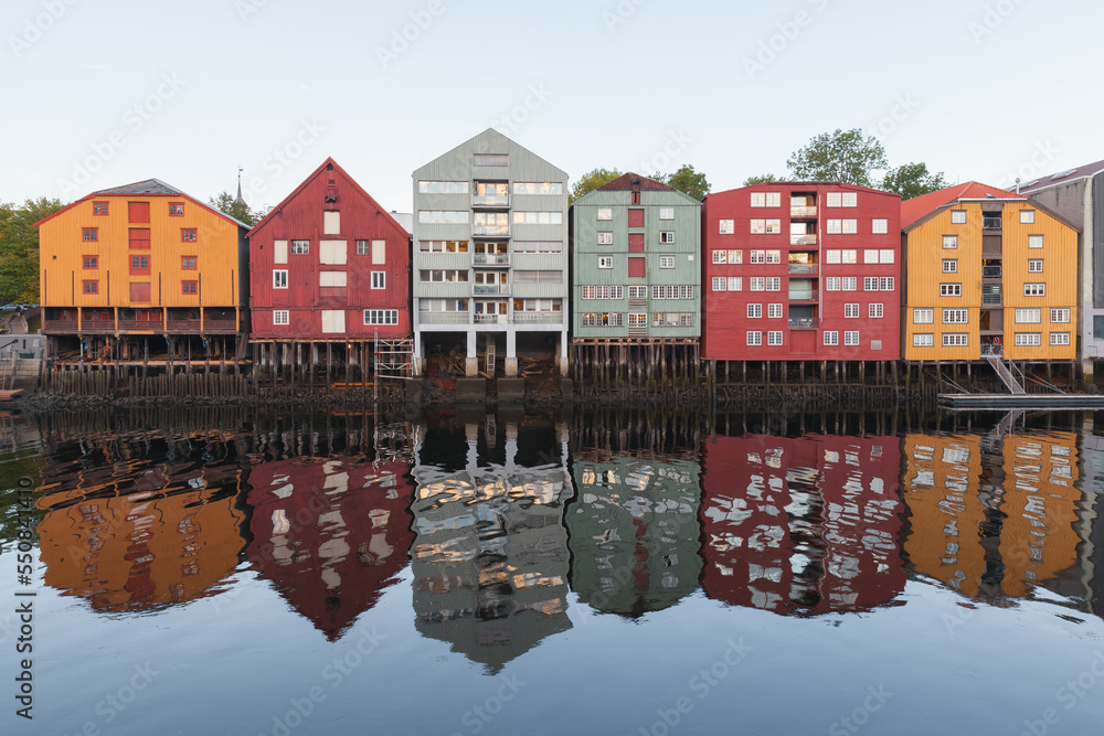 Obraz premium Trondheim old town view, Norway. Coast of Nidelva river