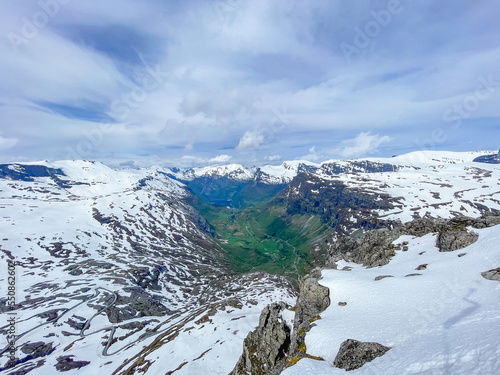 Snow-capped mountains on the Dalsnibba © Angela Rohde