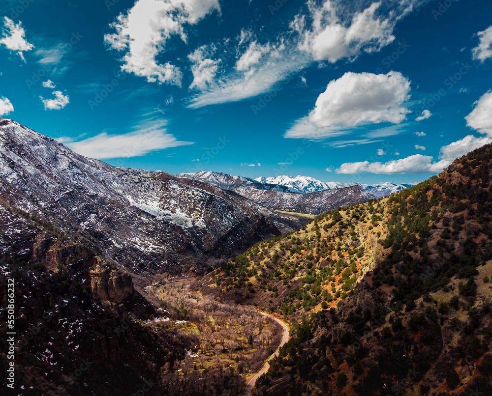 snowcapped mountain ranges of colorado
