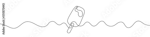 Continuous linear drawing of ice cream icon. One line drawing background. Vector illustration. Linear drawing of ice cream symbol