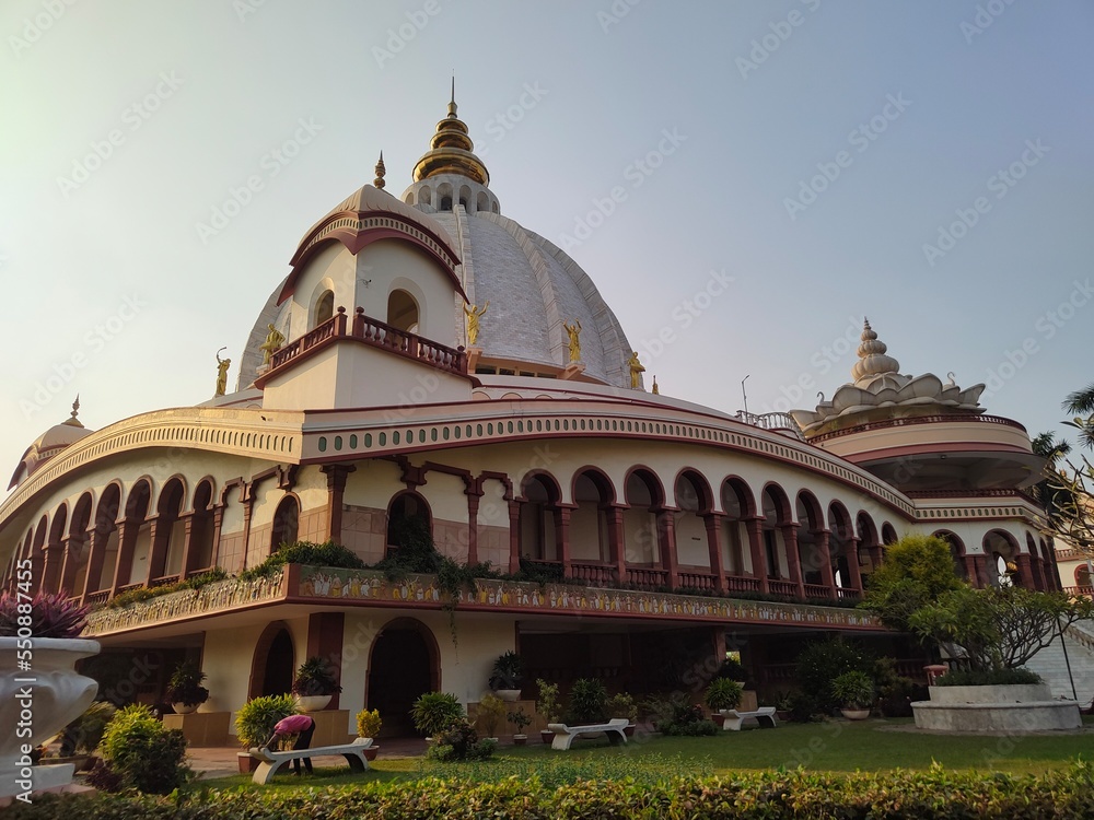 Obraz premium Sri Mayapura Chandrodaya Temple, Sree Mayapur