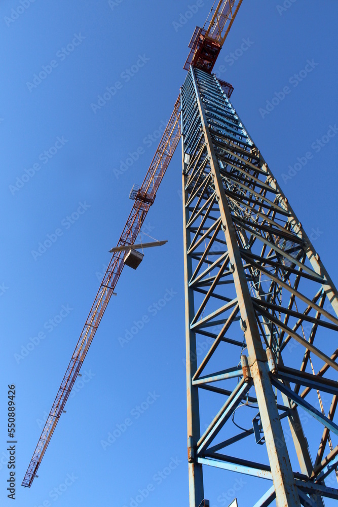 Lavori in corso nel cantiere edile